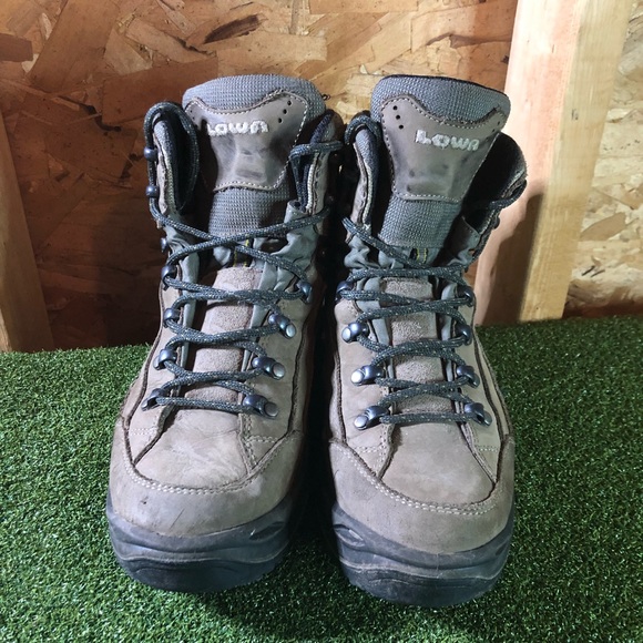Lowa Renegade GTX Mid Gore-Tex Vibram Hiking Boots Women’s 9 - Picture 2 of 10